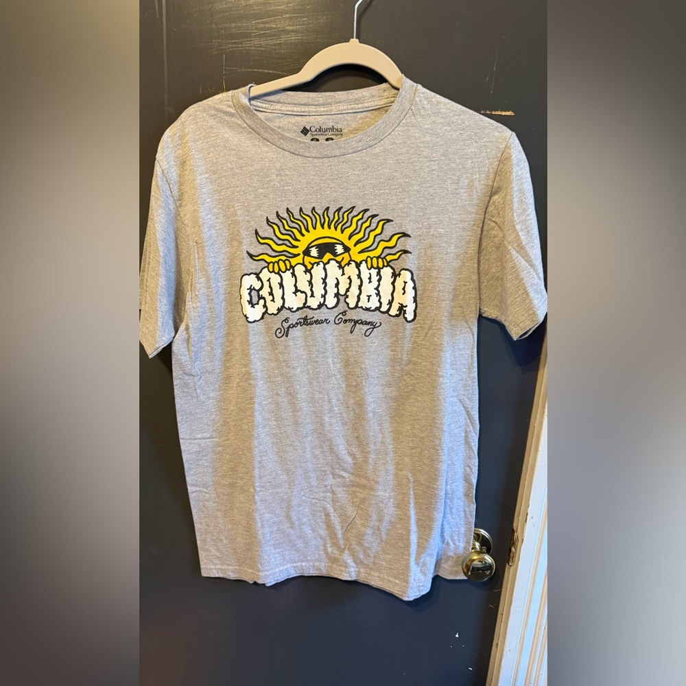 Columbia Sunburst Graphic Gray T-Shirt